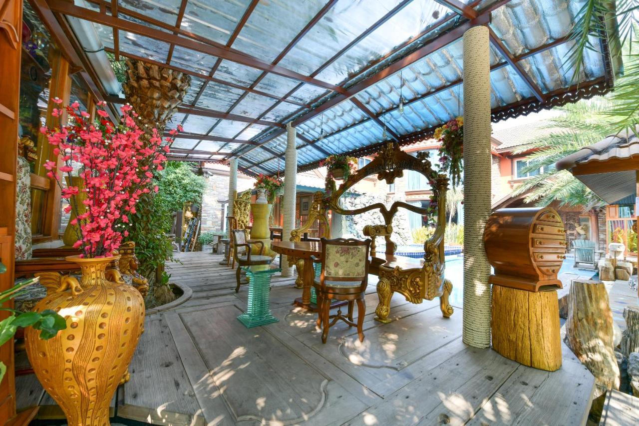 OYO 549 Maesri Resort Pattaya Esterno foto