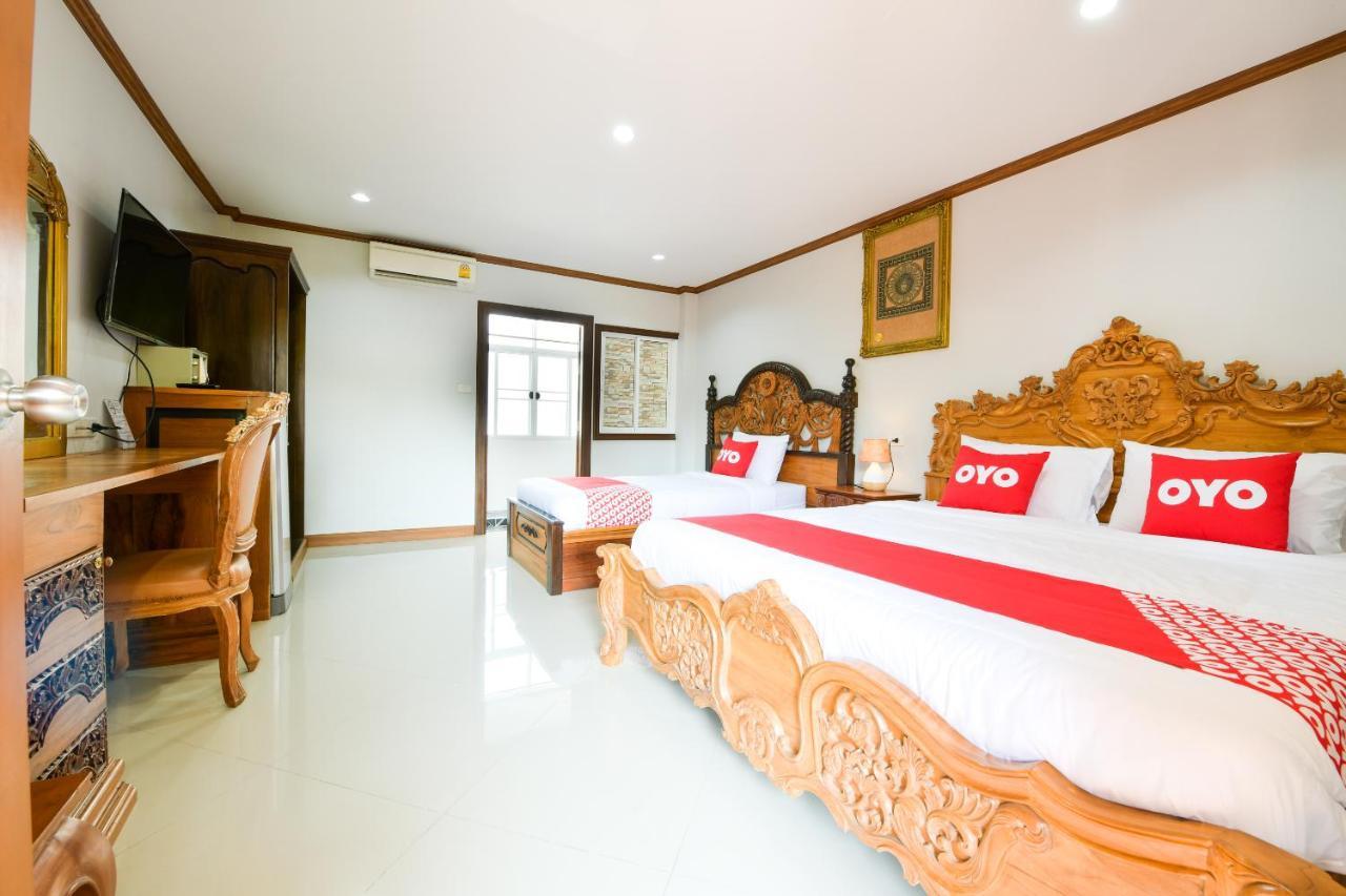 OYO 549 Maesri Resort Pattaya Esterno foto